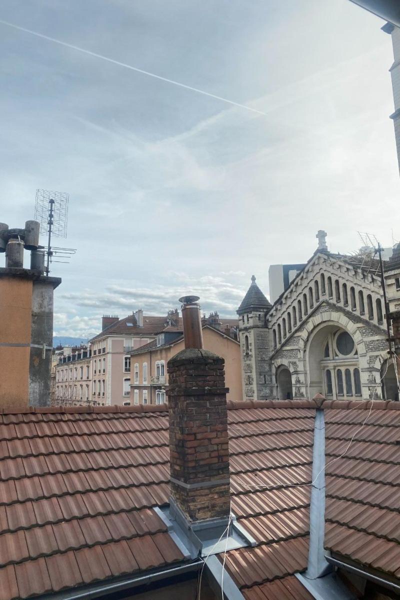 Bel Appartement Moderne Au Coeur De Grenoble Luaran gambar